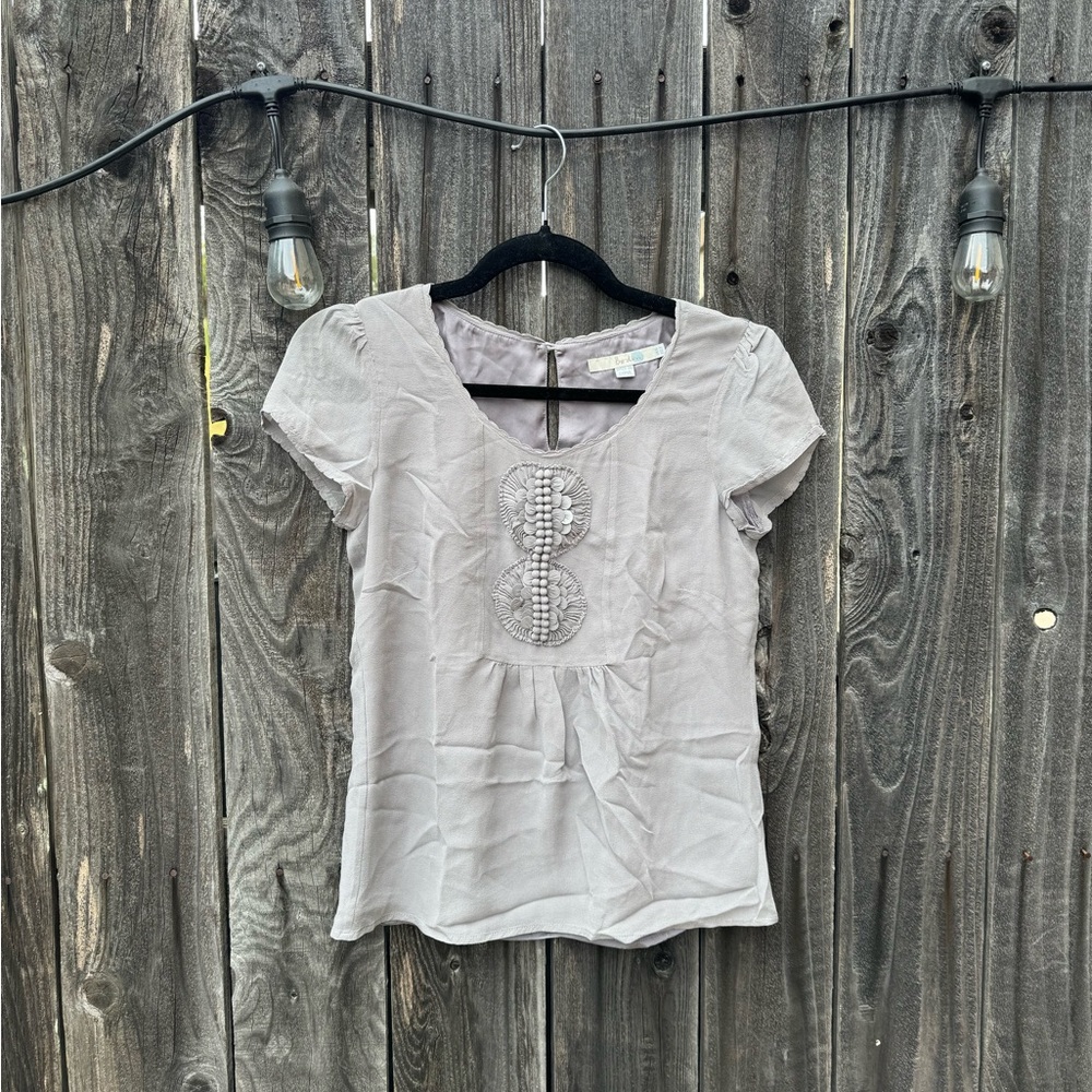 Boden Lavender Silk Scoop Neck Blouse with Cap Sleeves, Keyhole Back size 2 - Picture 2 of 8